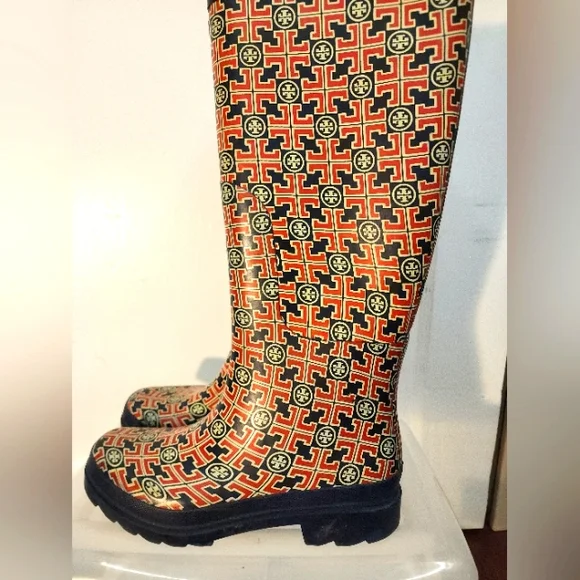 Women’s Tory Burch Logo Rain Boots Wellies Waterproof Knee High Tall Size 8 EUC - Picture 1 of 7